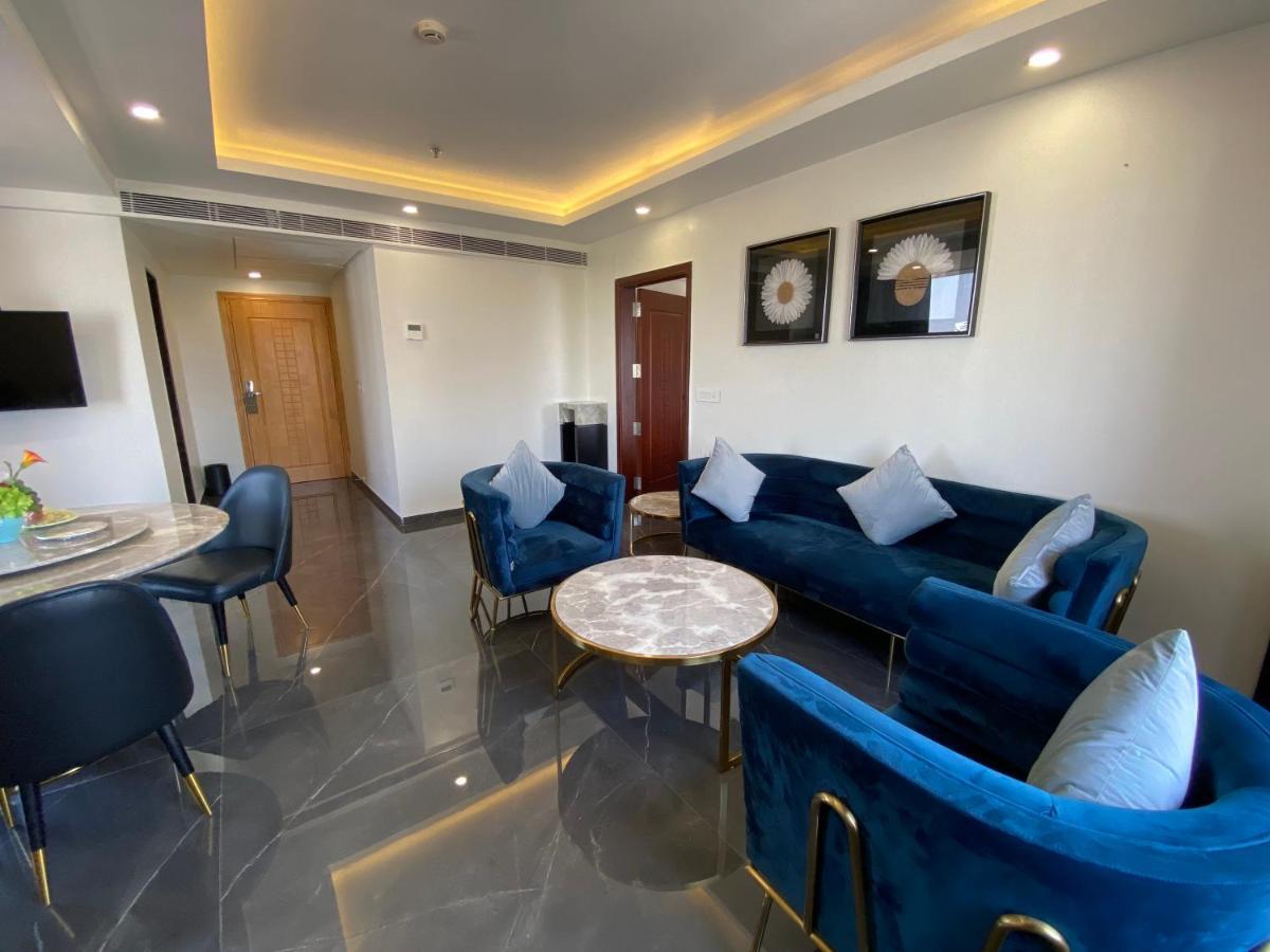 Apricot Hotel , Amhedabad Dış mekan fotoğraf