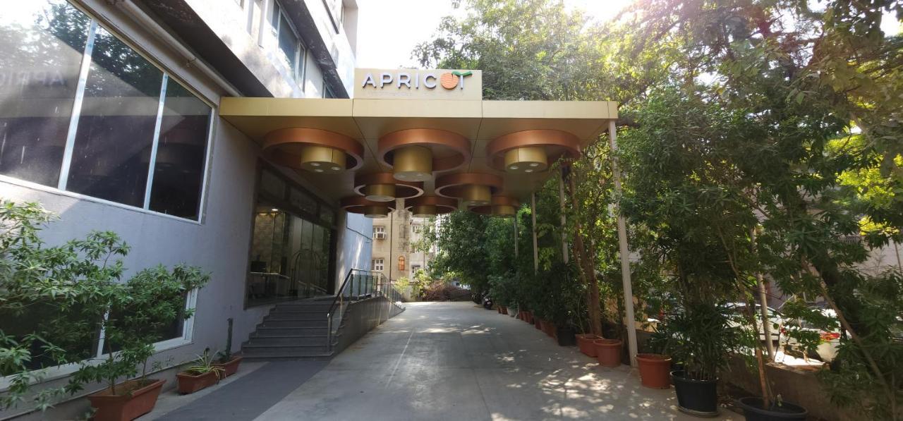 Apricot Hotel , Amhedabad Dış mekan fotoğraf