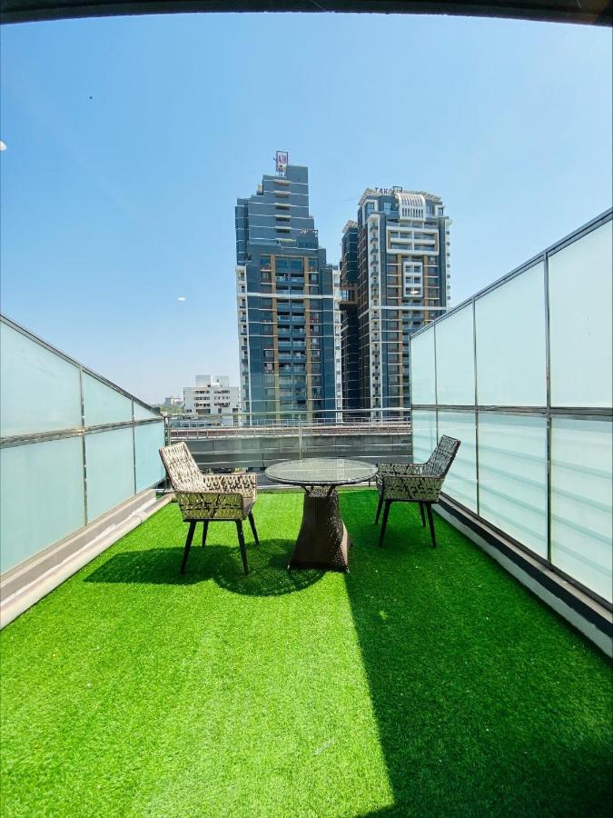 Apricot Hotel , Amhedabad Dış mekan fotoğraf