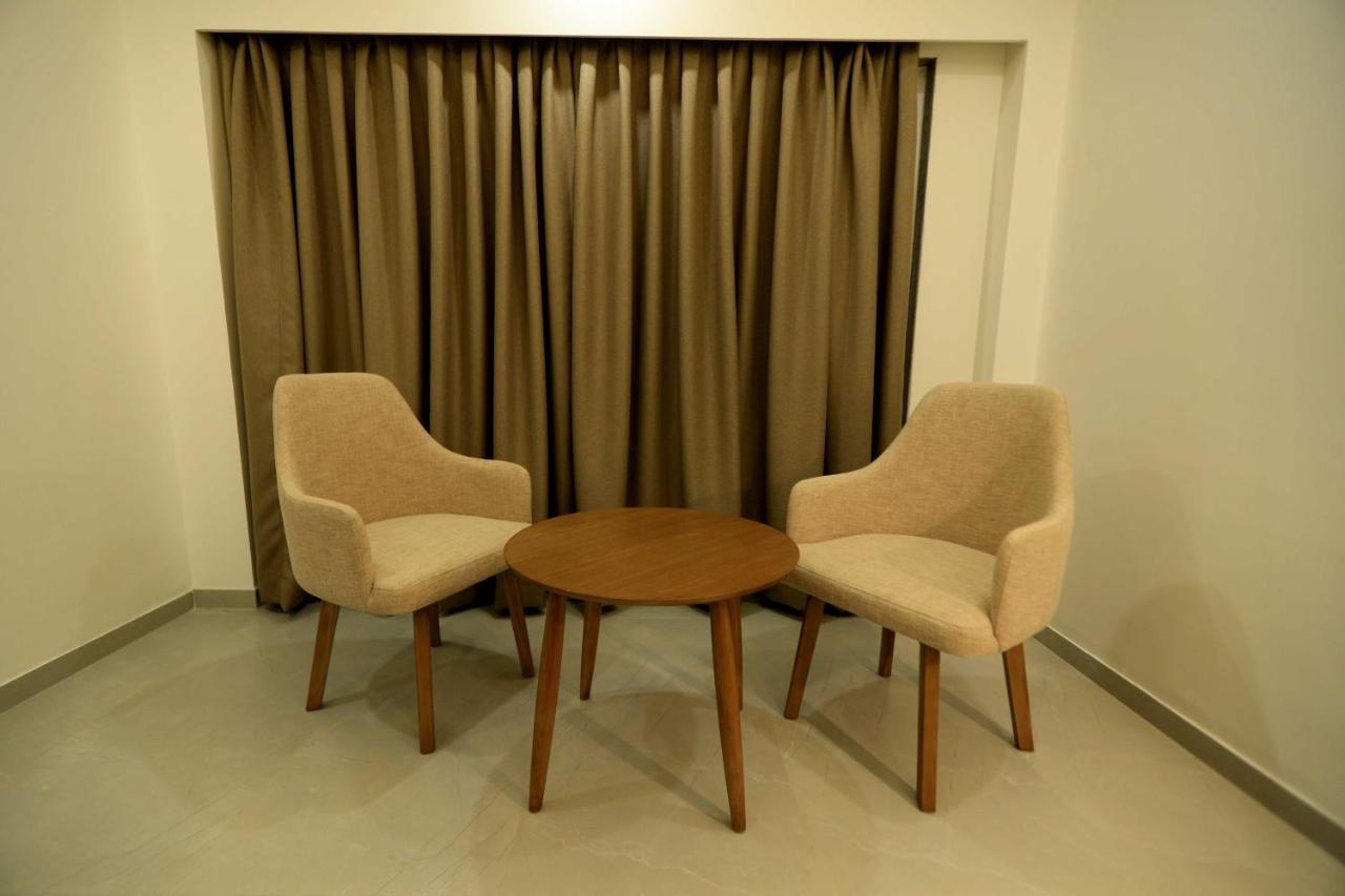 Apricot Hotel , Amhedabad Dış mekan fotoğraf