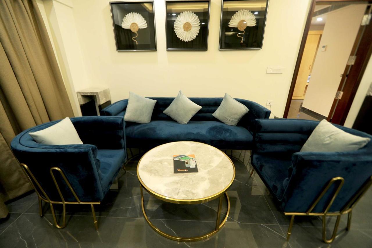 Apricot Hotel , Amhedabad Dış mekan fotoğraf