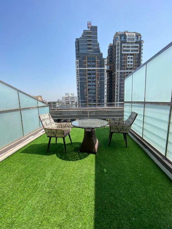 Apricot Hotel , Amhedabad Dış mekan fotoğraf