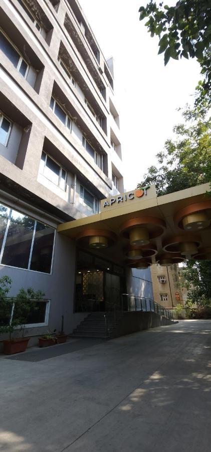 Apricot Hotel , Amhedabad Dış mekan fotoğraf