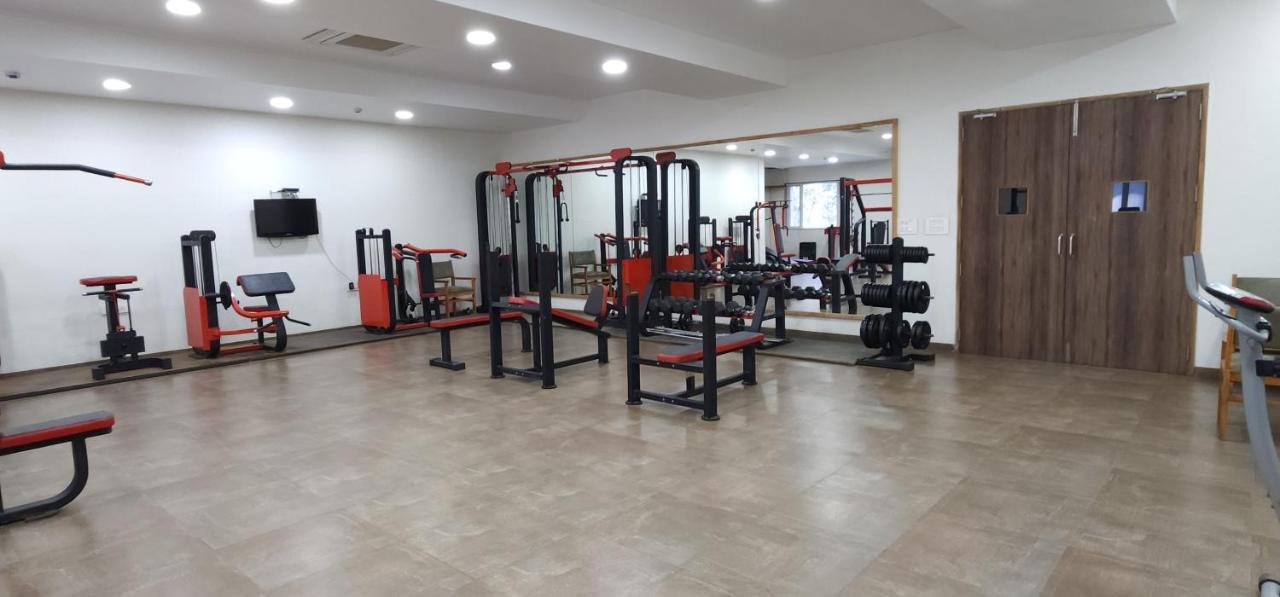 Apricot Hotel , Amhedabad Dış mekan fotoğraf