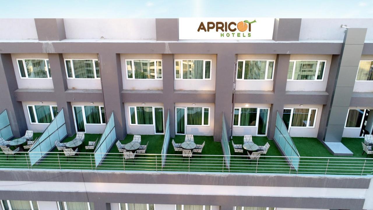 Apricot Hotel , Amhedabad Dış mekan fotoğraf